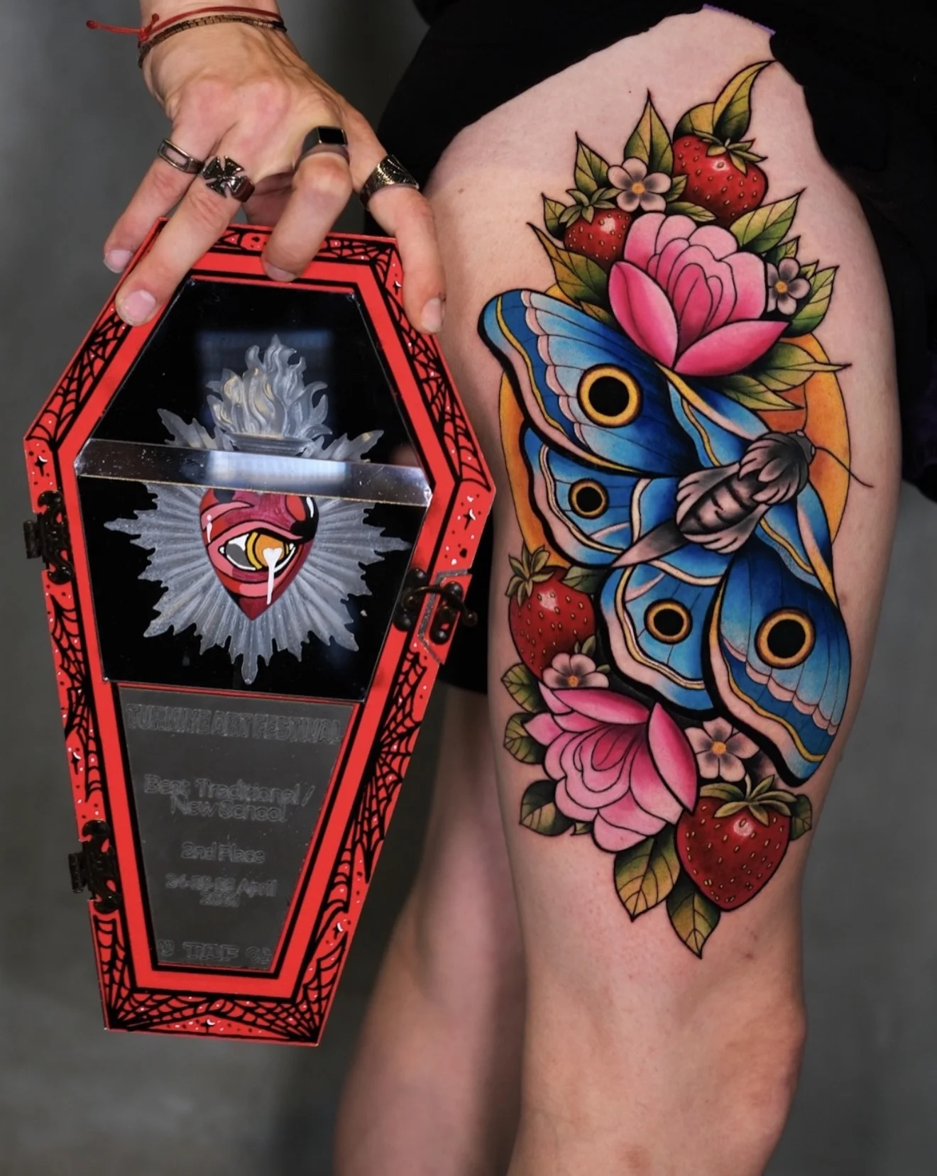 Colourful illustrative sleeve — Ertuğrul Yılmaz