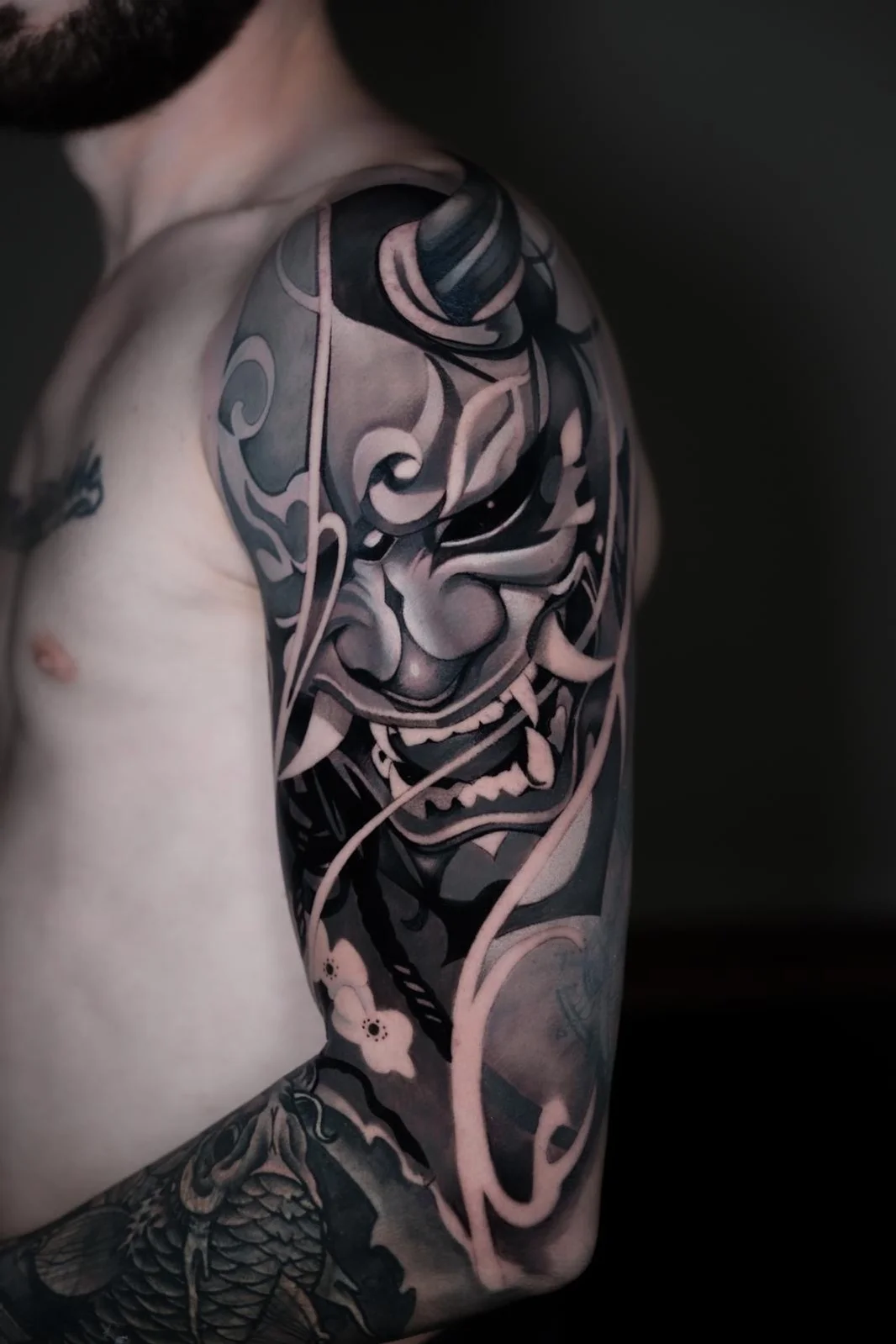 Detailed black & grey sleeve — Soner Aslan